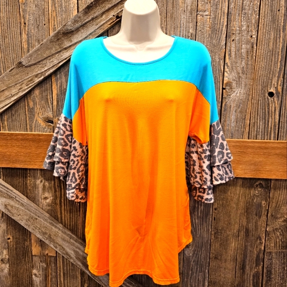 Southern Stitch  Womens Color Block Blouse Leapord Layered Sleeves Relaxed Small